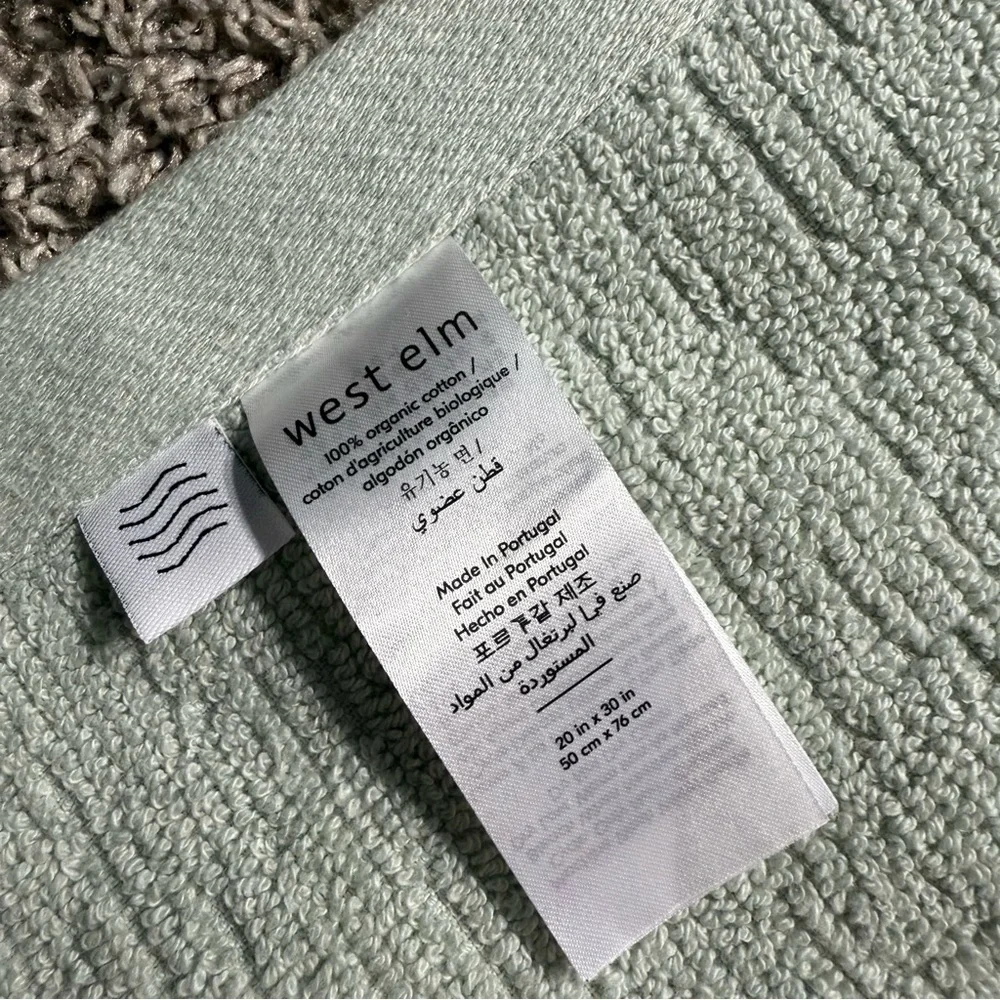 West Elm bundle hand towels LOT 2 organic ribbed fibrosoft green freshwater blue